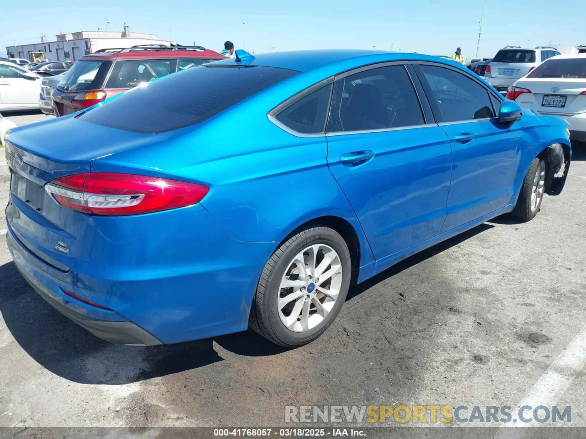 4 Photograph of a damaged car 3FA6P0LU3LR215130 FORD FUSION 2020