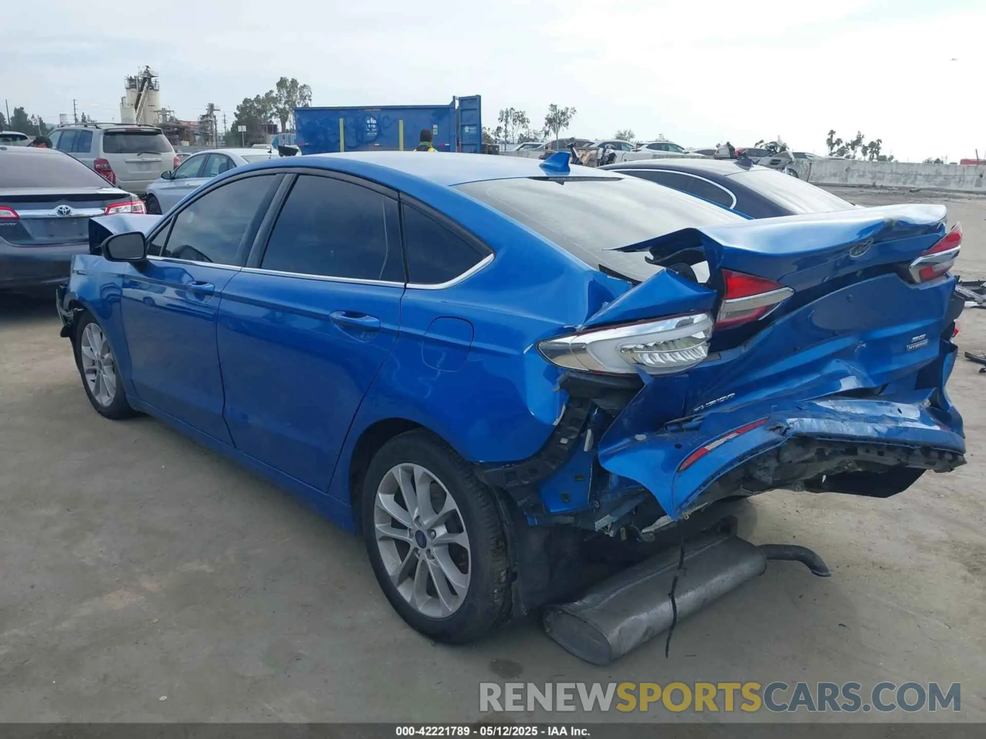 3 Photograph of a damaged car 3FA6P0LU3LR233370 FORD FUSION 2020
