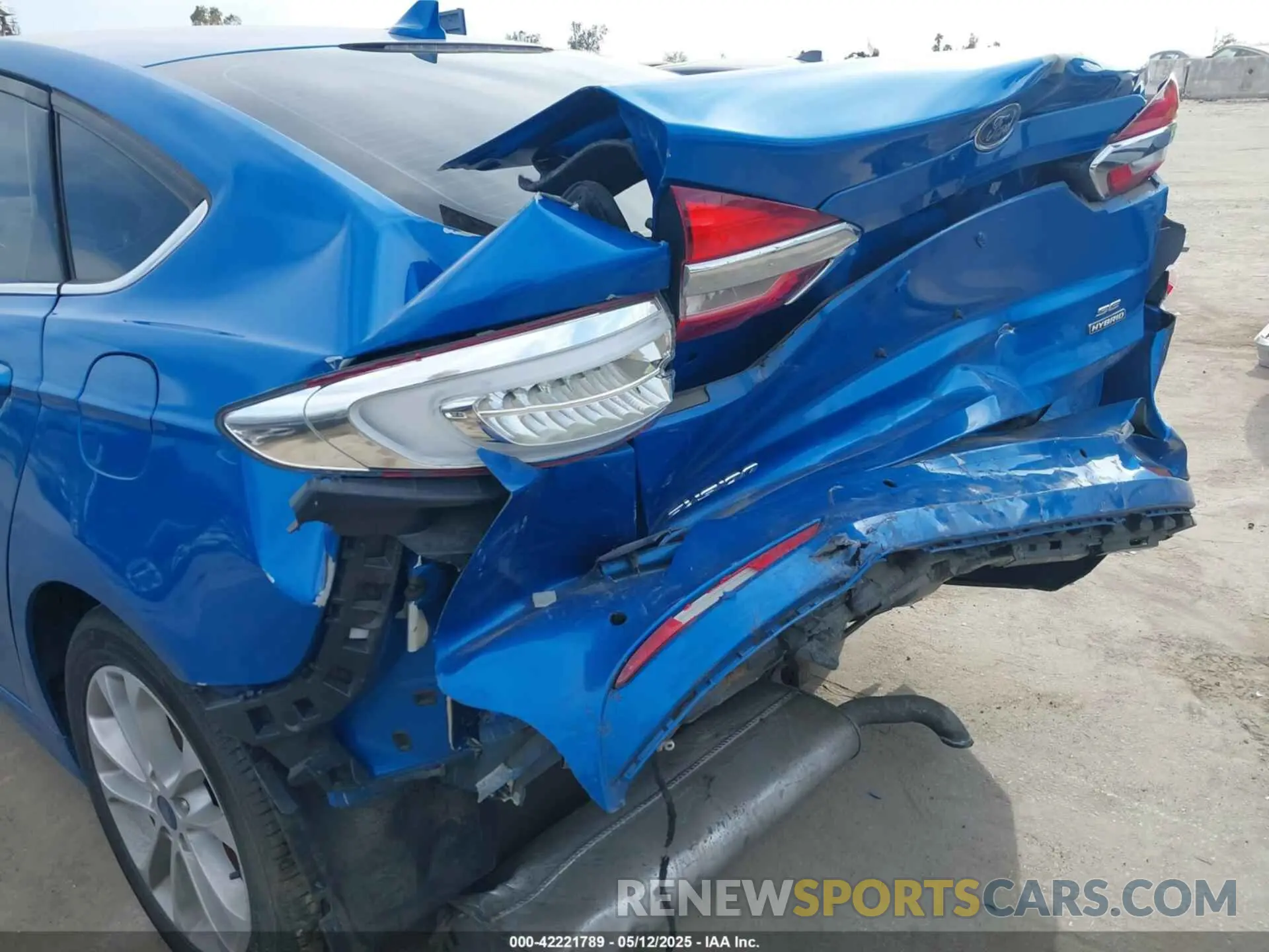 6 Photograph of a damaged car 3FA6P0LU3LR233370 FORD FUSION 2020