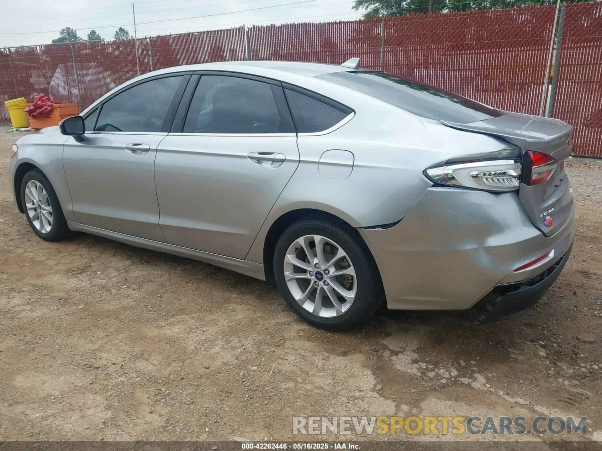 3 Photograph of a damaged car 3FA6P0LU4LR148070 FORD FUSION 2020