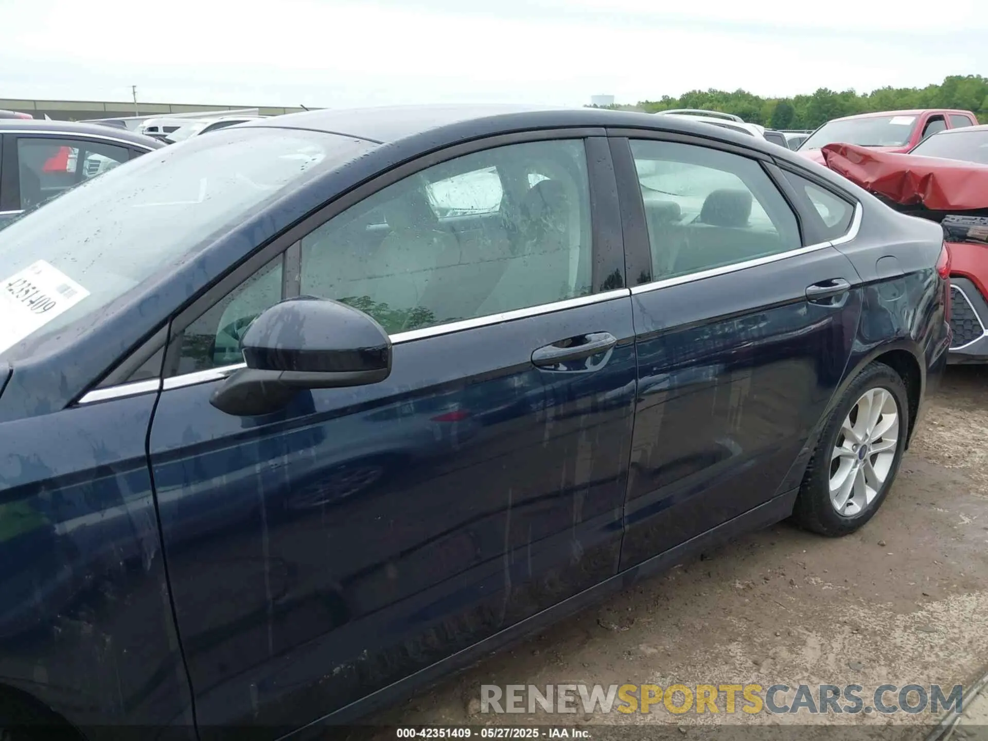 14 Photograph of a damaged car 3FA6P0LU4LR163314 FORD FUSION 2020