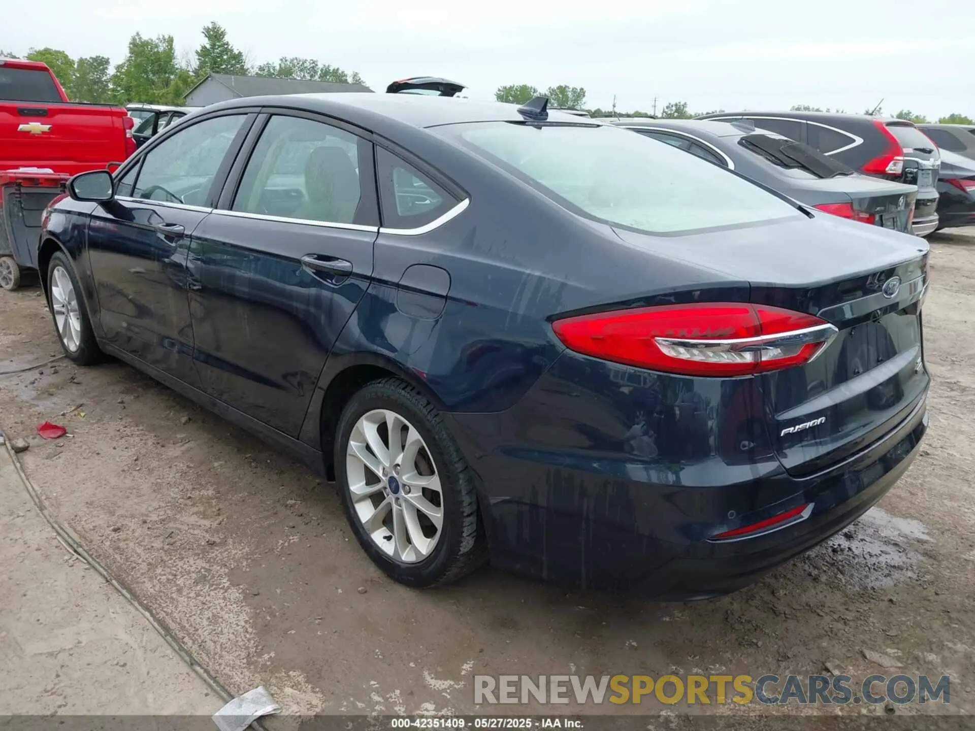 3 Photograph of a damaged car 3FA6P0LU4LR163314 FORD FUSION 2020