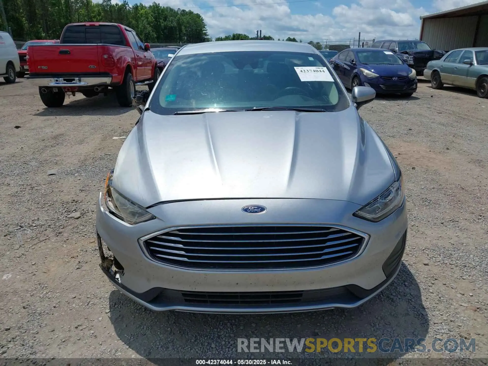 12 Photograph of a damaged car 3FA6P0LU4LR212740 FORD FUSION 2020