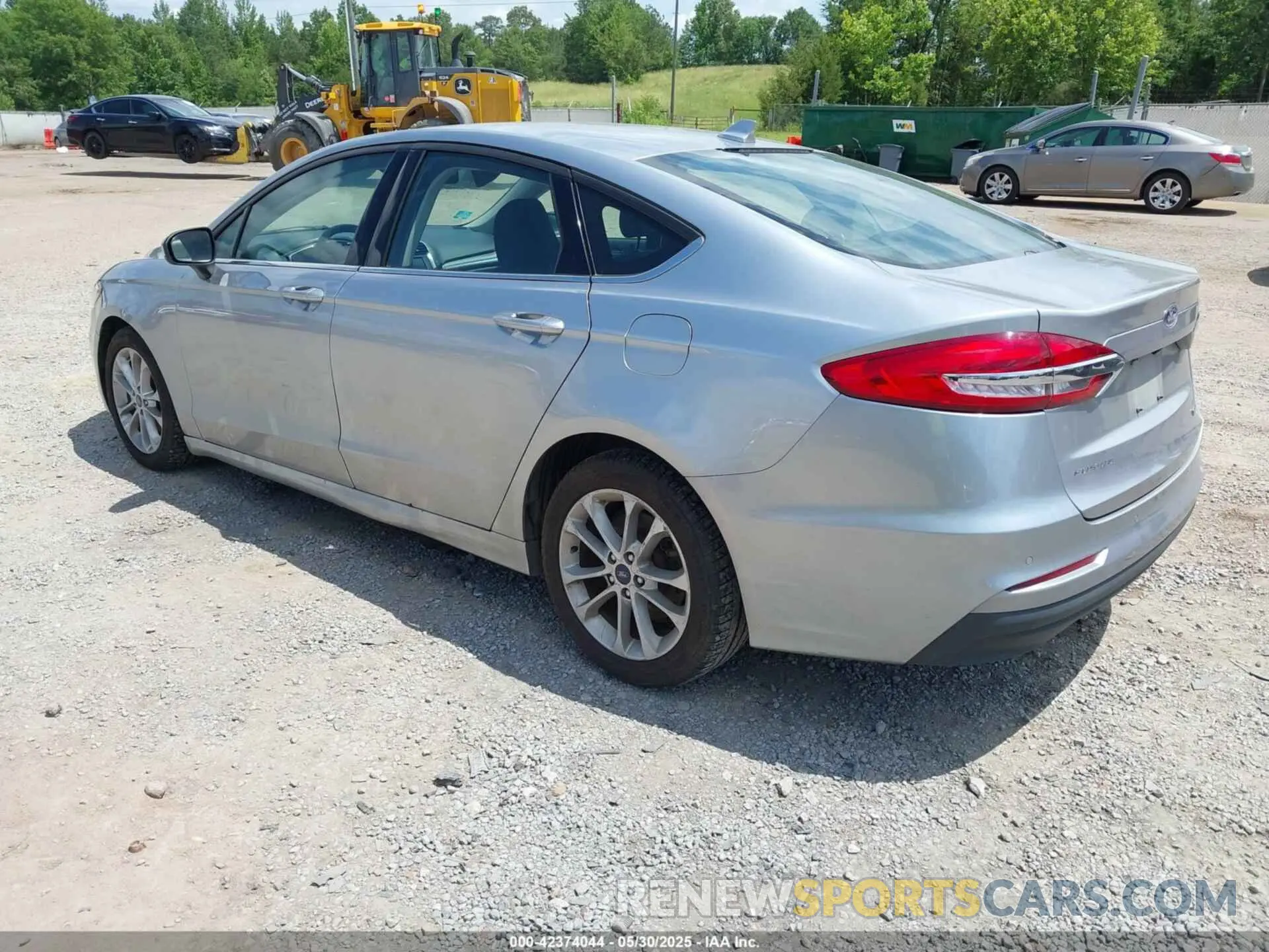 3 Photograph of a damaged car 3FA6P0LU4LR212740 FORD FUSION 2020