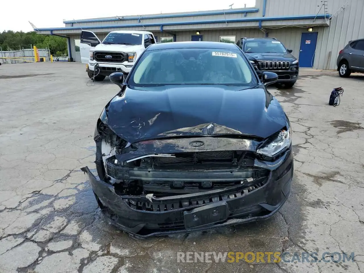 5 Photograph of a damaged car 3FA6P0LU4LR215248 FORD FUSION 2020