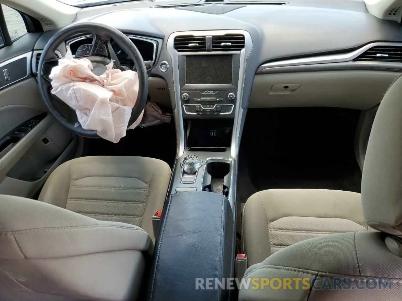 8 Photograph of a damaged car 3FA6P0LU4LR215248 FORD FUSION 2020