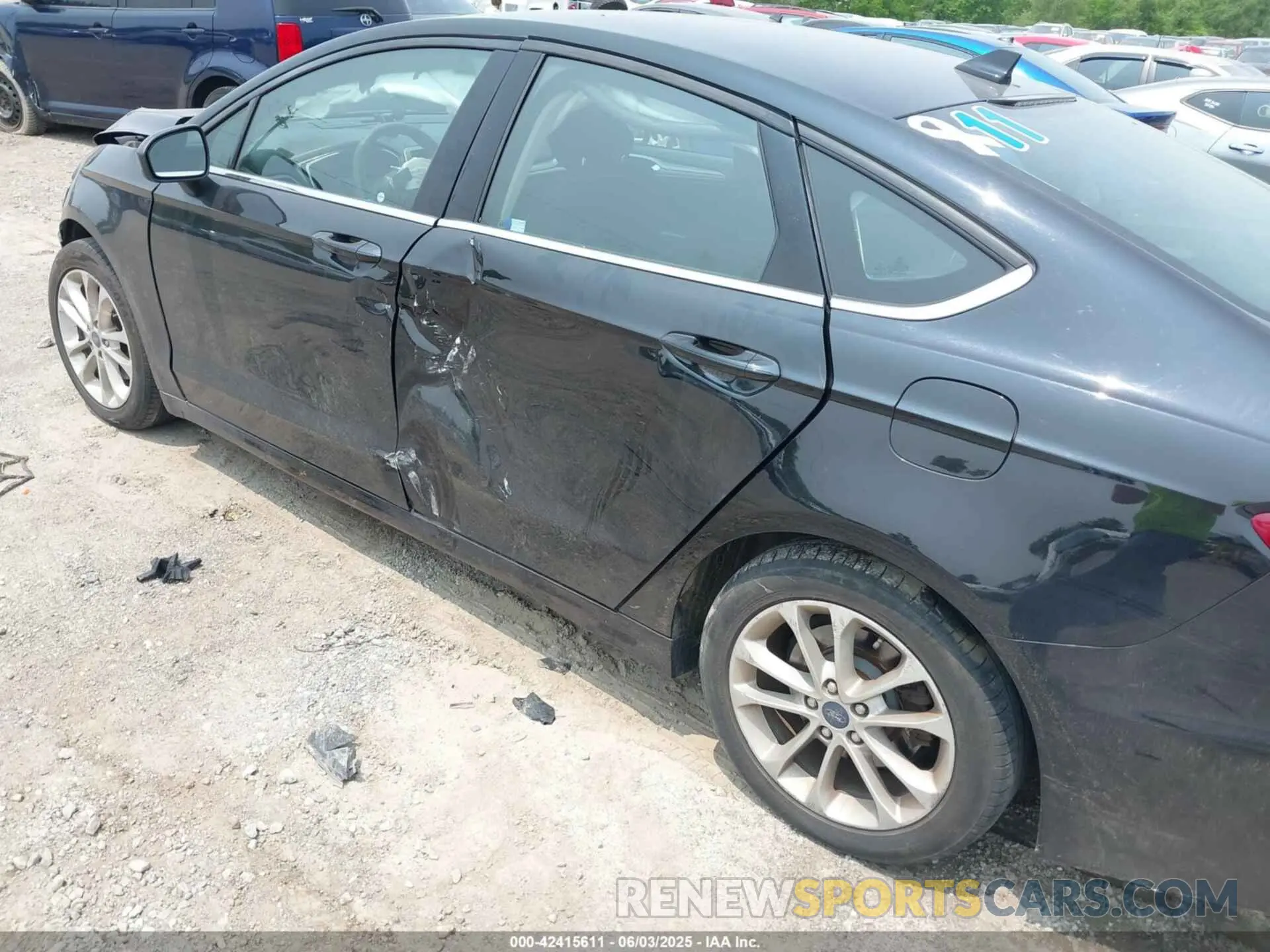 6 Photograph of a damaged car 3FA6P0LU5LR142665 FORD FUSION 2020
