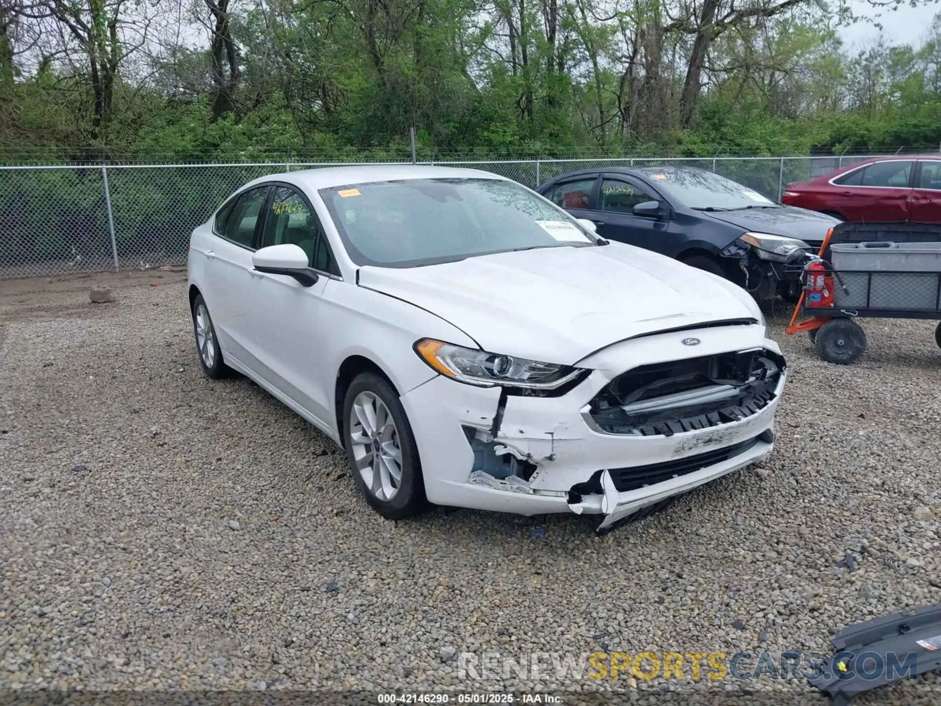 1 Photograph of a damaged car 3FA6P0LU5LR151074 FORD FUSION 2020