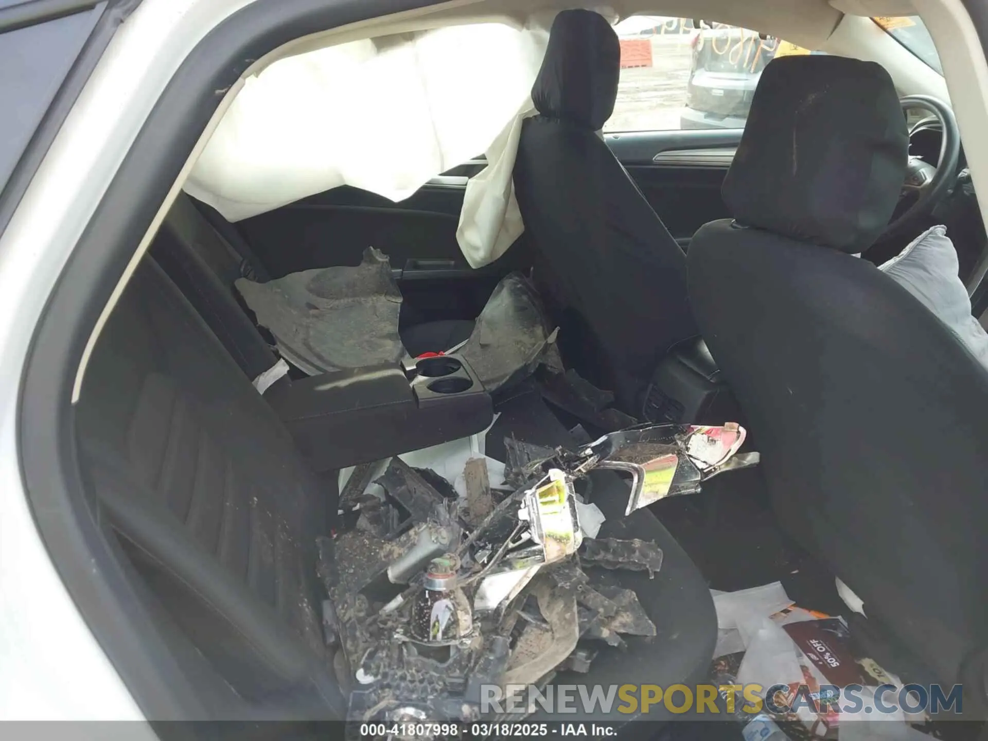 8 Photograph of a damaged car 3FA6P0LU5LR195611 FORD FUSION 2020