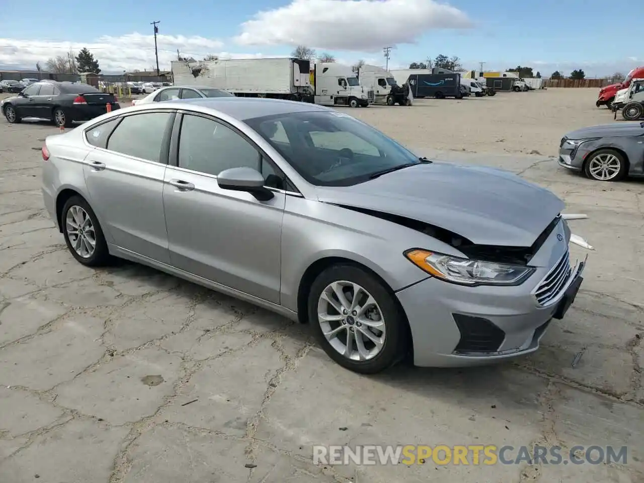 4 Photograph of a damaged car 3FA6P0LU5LR259386 FORD FUSION 2020