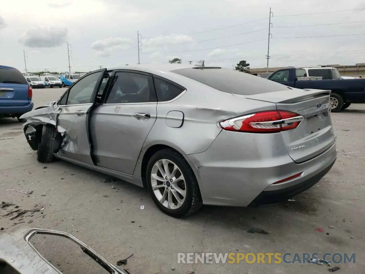 2 Photograph of a damaged car 3FA6P0LU6LR104281 FORD FUSION 2020