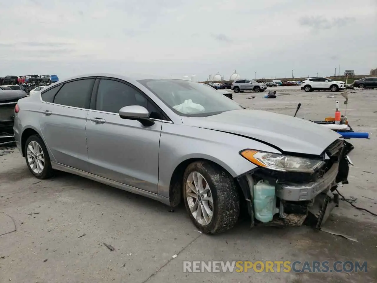 4 Photograph of a damaged car 3FA6P0LU6LR104281 FORD FUSION 2020