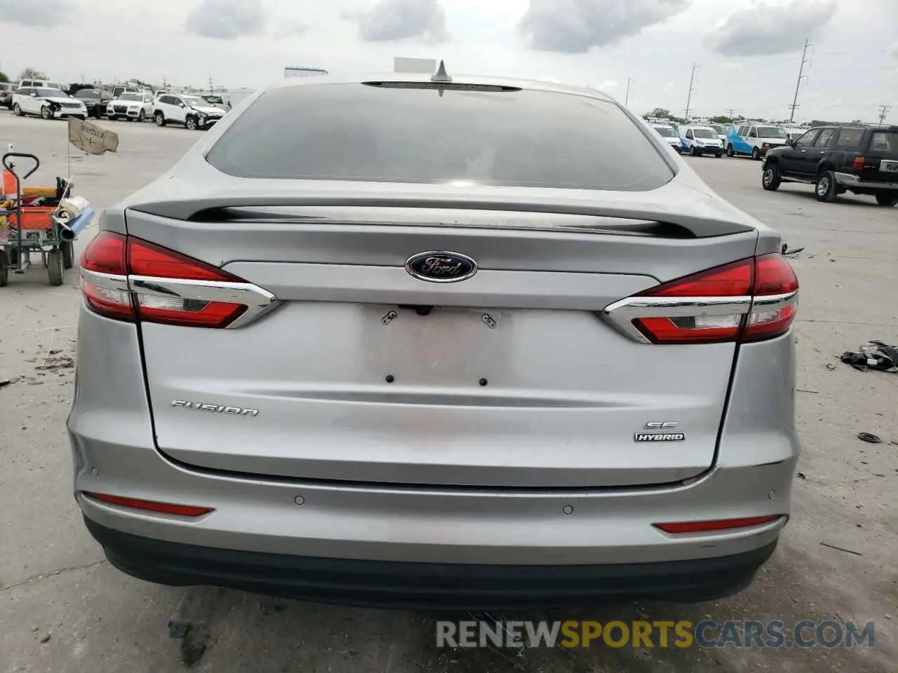 6 Photograph of a damaged car 3FA6P0LU6LR104281 FORD FUSION 2020