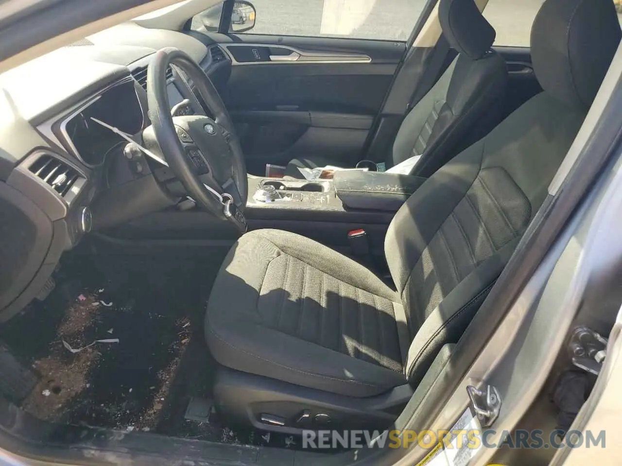 7 Photograph of a damaged car 3FA6P0LU6LR143078 FORD FUSION 2020