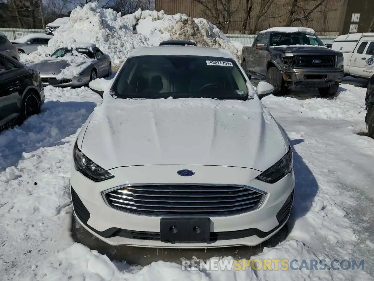 5 Photograph of a damaged car 3FA6P0LU6LR150984 FORD FUSION 2020