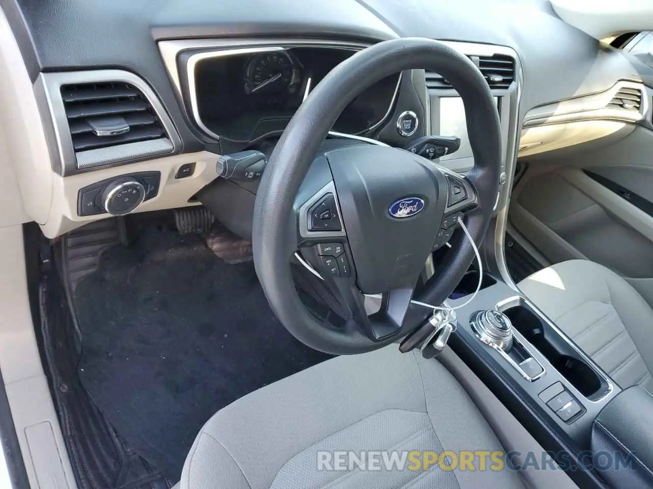8 Photograph of a damaged car 3FA6P0LU6LR150984 FORD FUSION 2020