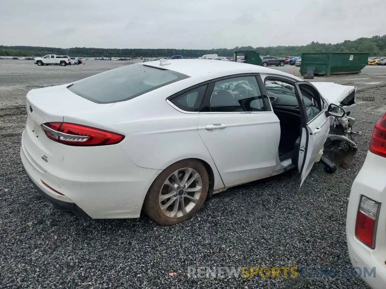 3 Photograph of a damaged car 3FA6P0LU6LR173410 FORD FUSION 2020