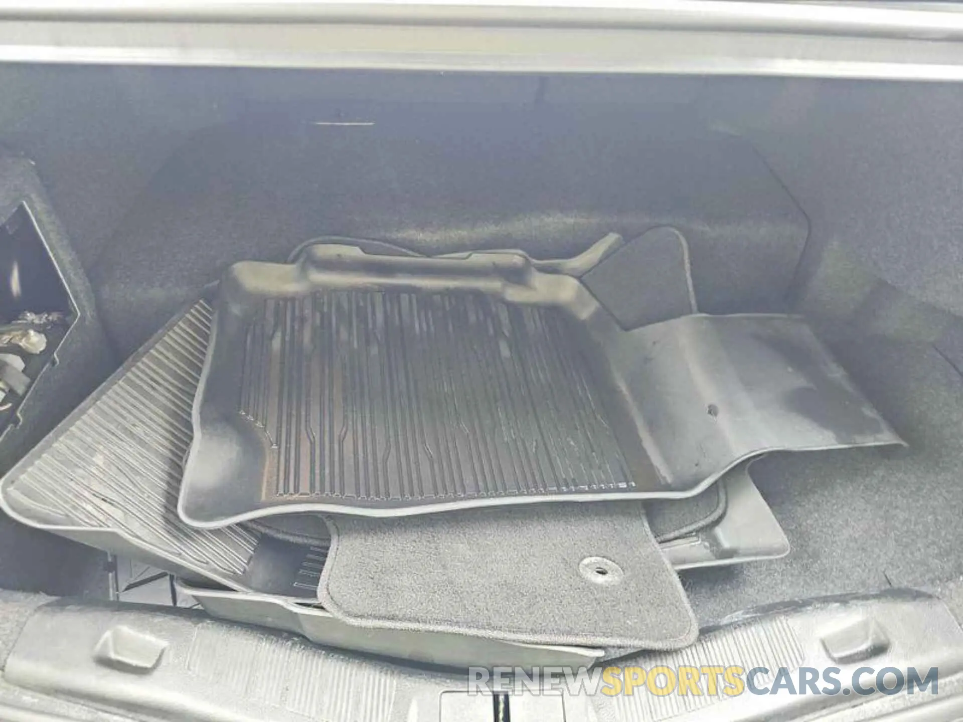 17 Photograph of a damaged car 3FA6P0LU6LR177022 FORD FUSION 2020