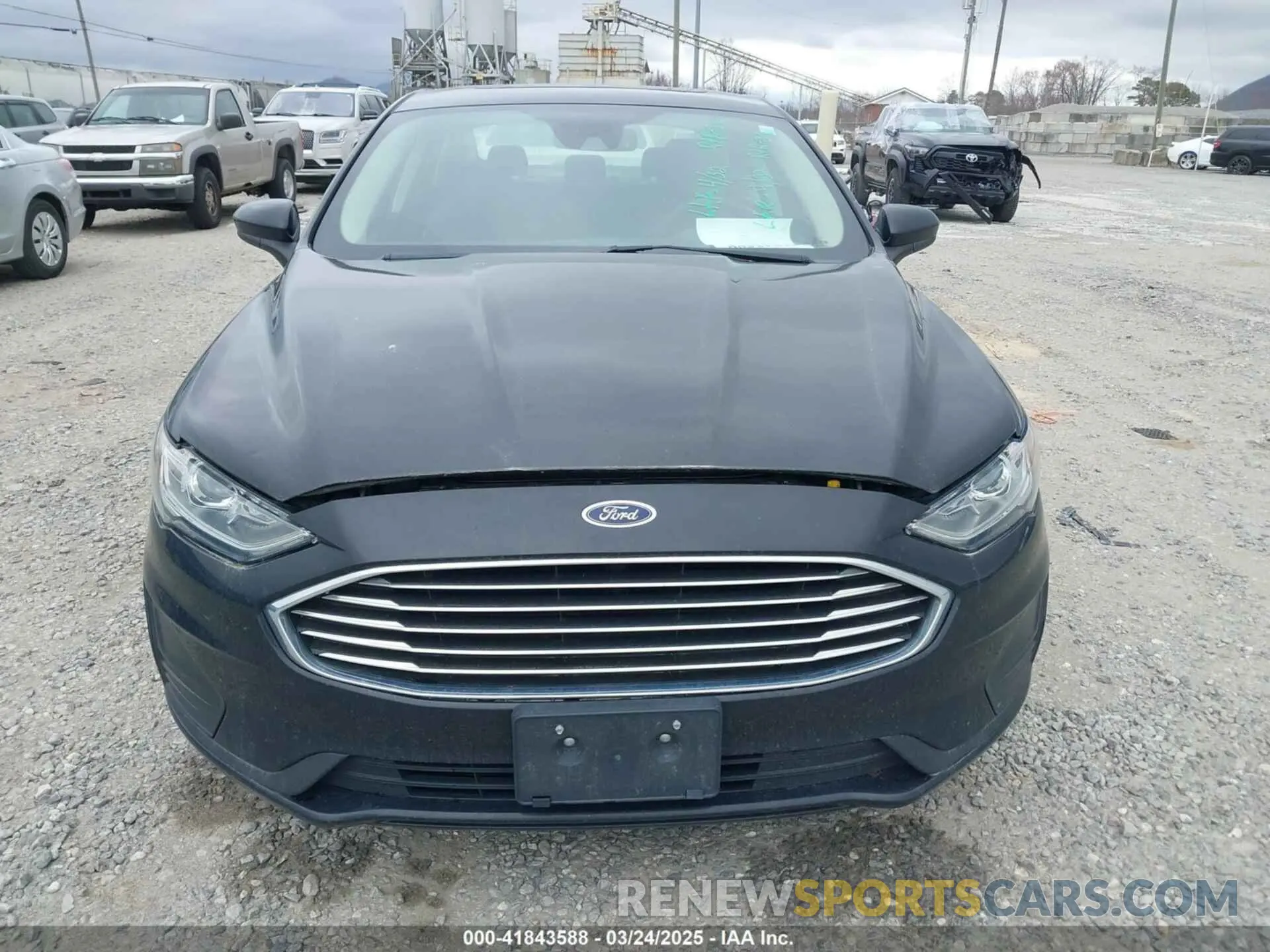 12 Photograph of a damaged car 3FA6P0LU6LR197254 FORD FUSION 2020