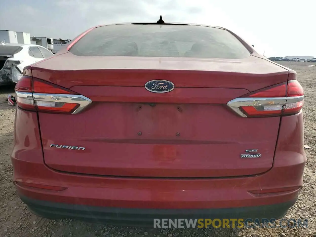 6 Photograph of a damaged car 3FA6P0LU6LR263253 FORD FUSION 2020