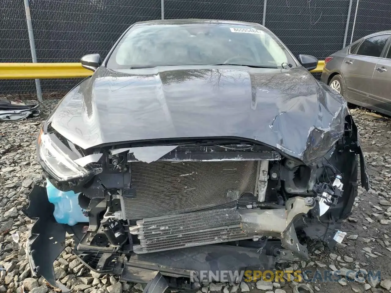 5 Photograph of a damaged car 3FA6P0LU7LR104788 FORD FUSION 2020