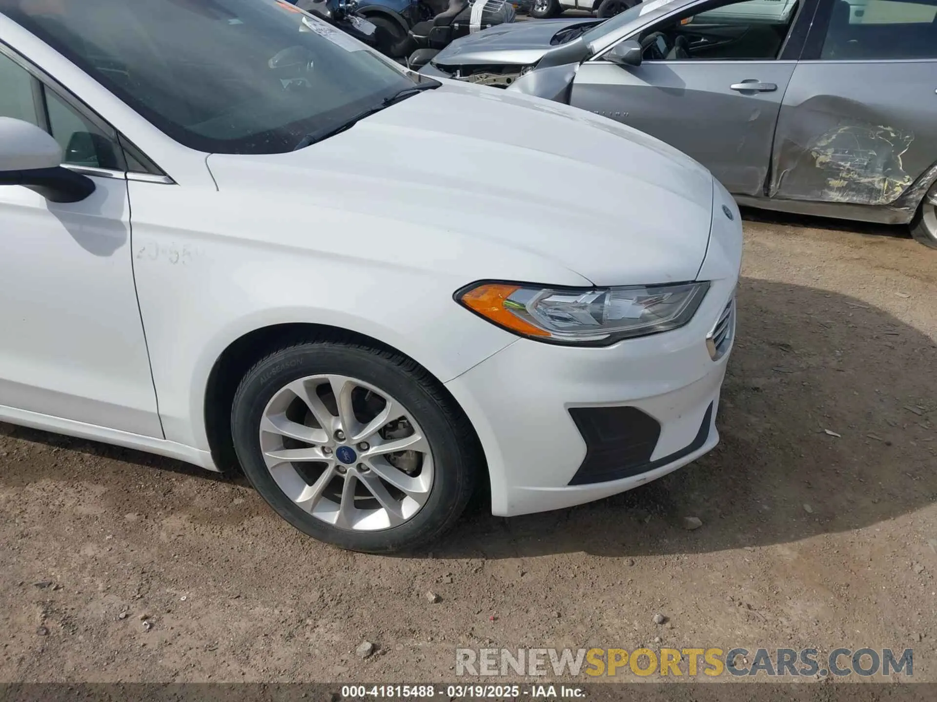 1 Photograph of a damaged car 3FA6P0LU7LR201375 FORD FUSION 2020