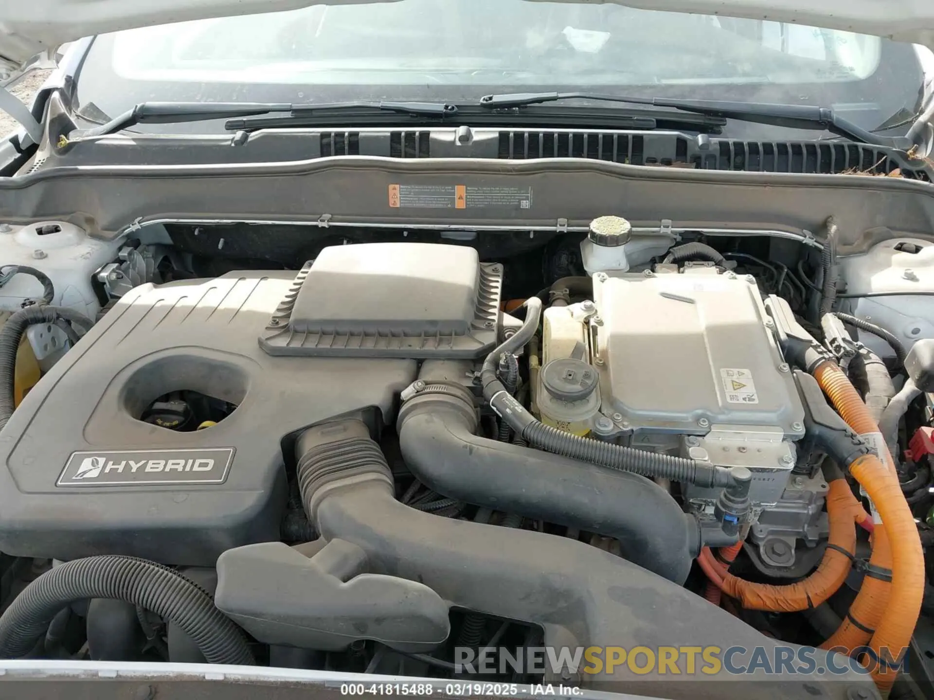 10 Photograph of a damaged car 3FA6P0LU7LR201375 FORD FUSION 2020