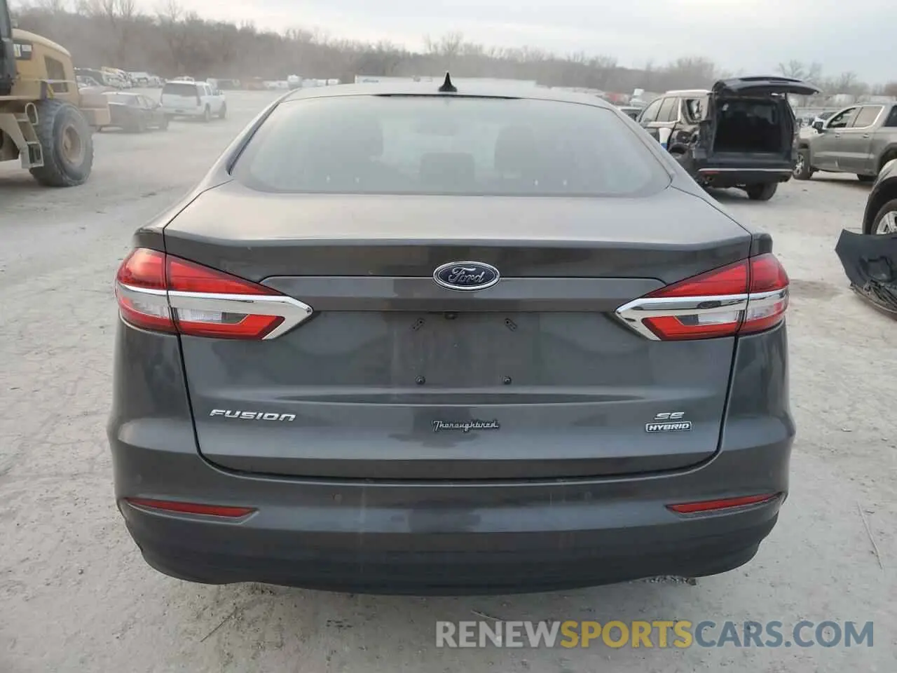 6 Photograph of a damaged car 3FA6P0LU7LR219519 FORD FUSION 2020