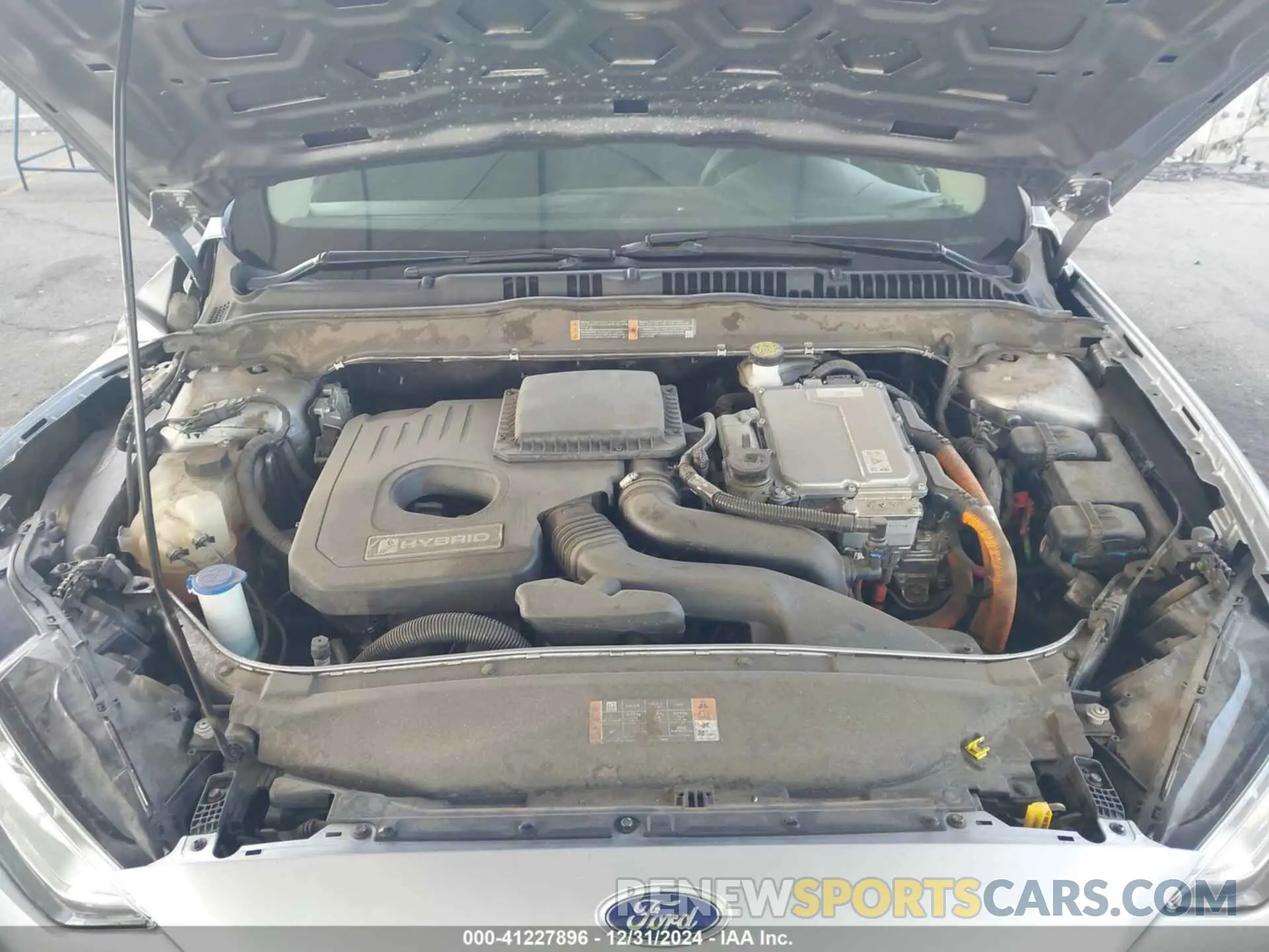 10 Photograph of a damaged car 3FA6P0LU7LR228916 FORD FUSION 2020