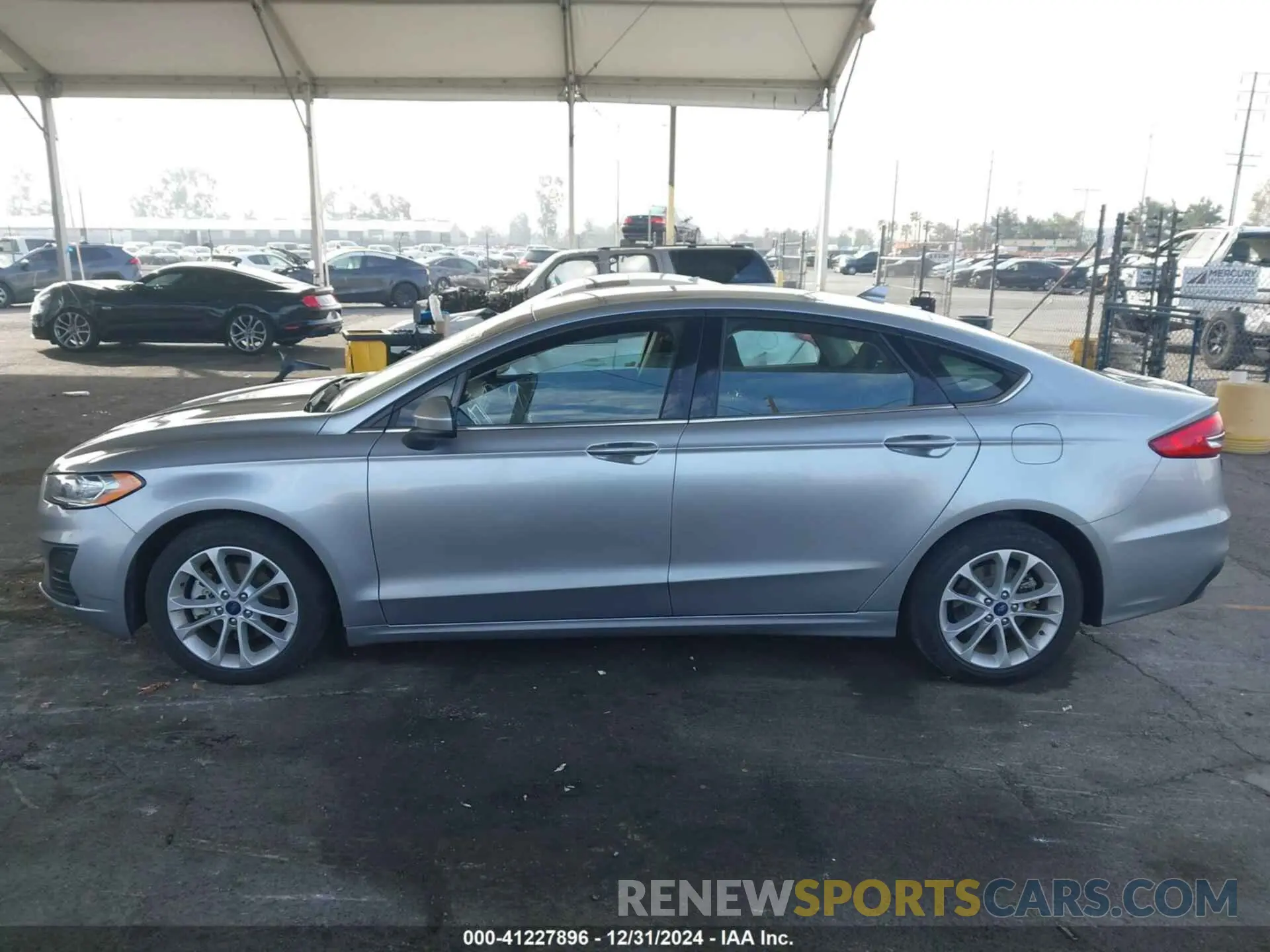 14 Photograph of a damaged car 3FA6P0LU7LR228916 FORD FUSION 2020