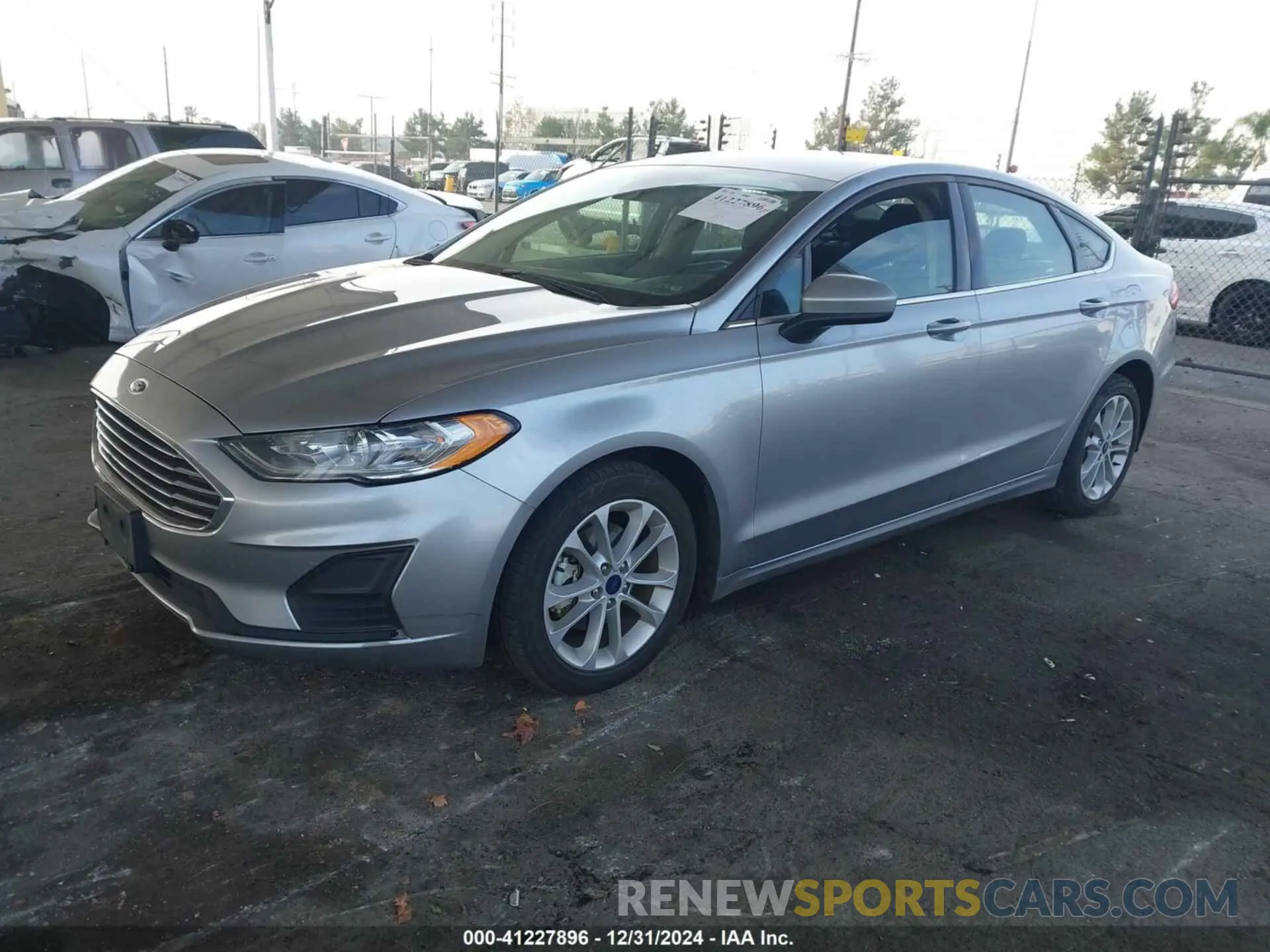 2 Photograph of a damaged car 3FA6P0LU7LR228916 FORD FUSION 2020