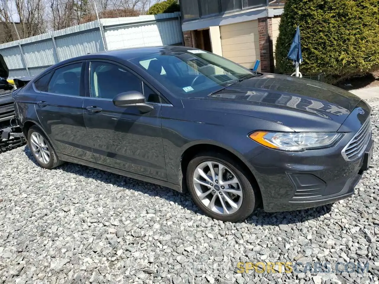 4 Photograph of a damaged car 3FA6P0LU8LR127609 FORD FUSION 2020