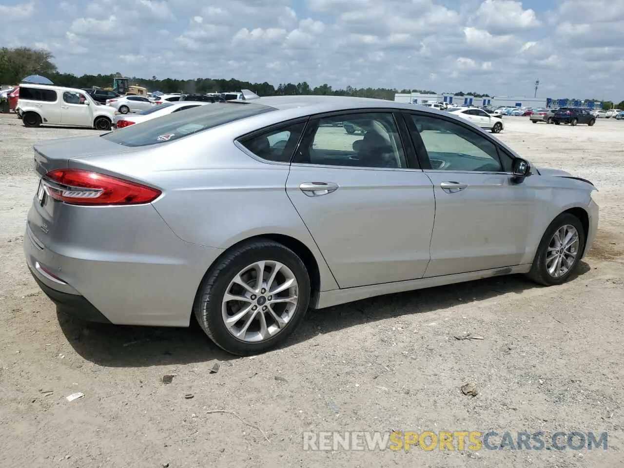 3 Photograph of a damaged car 3FA6P0LU8LR142692 FORD FUSION 2020