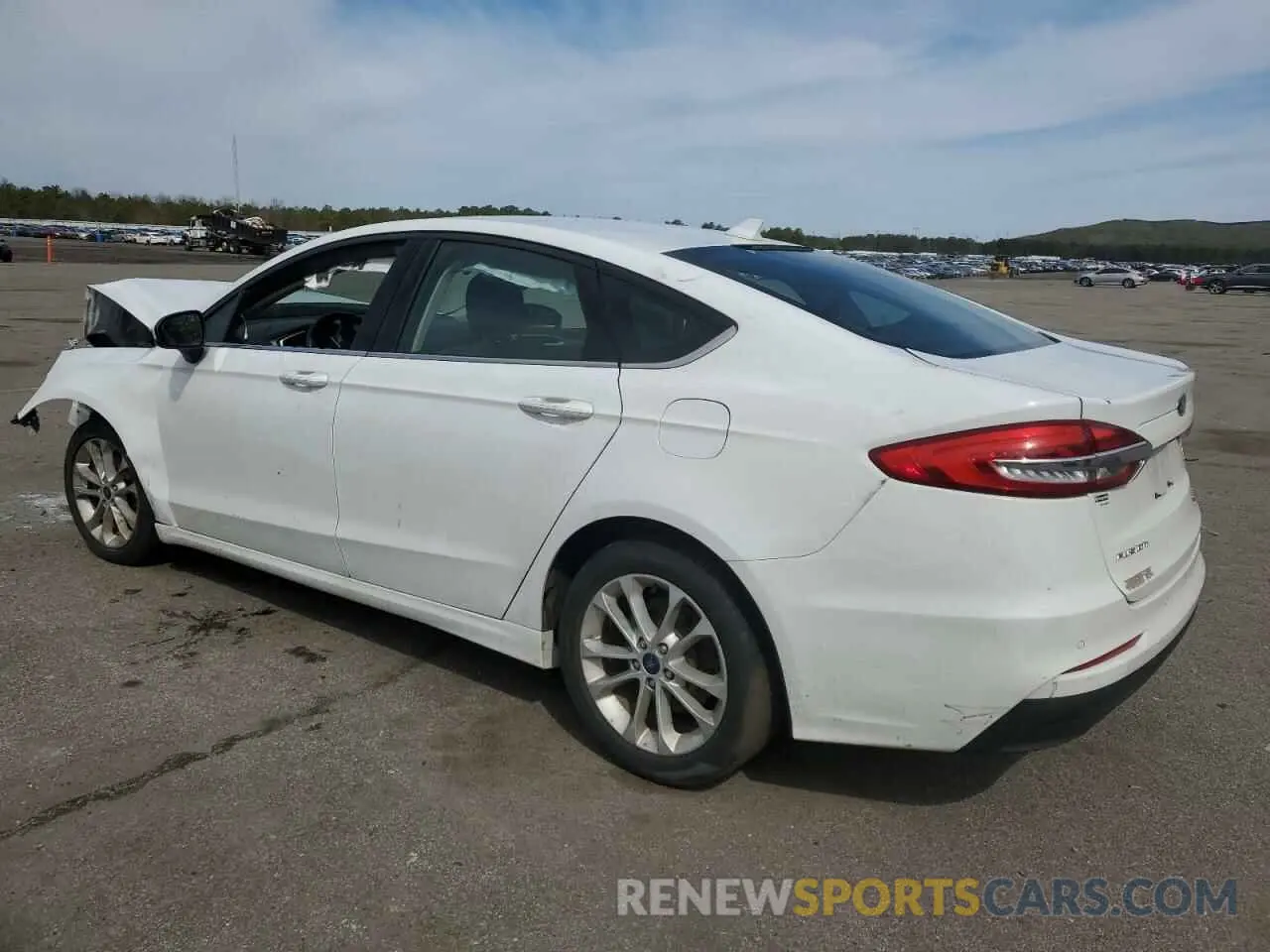 2 Photograph of a damaged car 3FA6P0LU8LR223692 FORD FUSION 2020