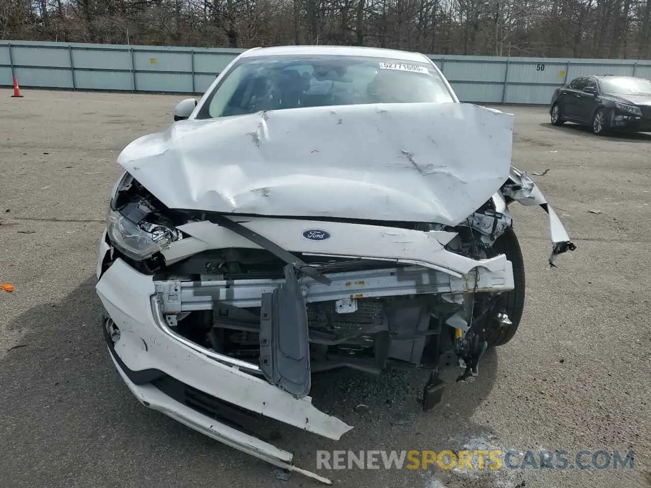 5 Photograph of a damaged car 3FA6P0LU8LR223692 FORD FUSION 2020