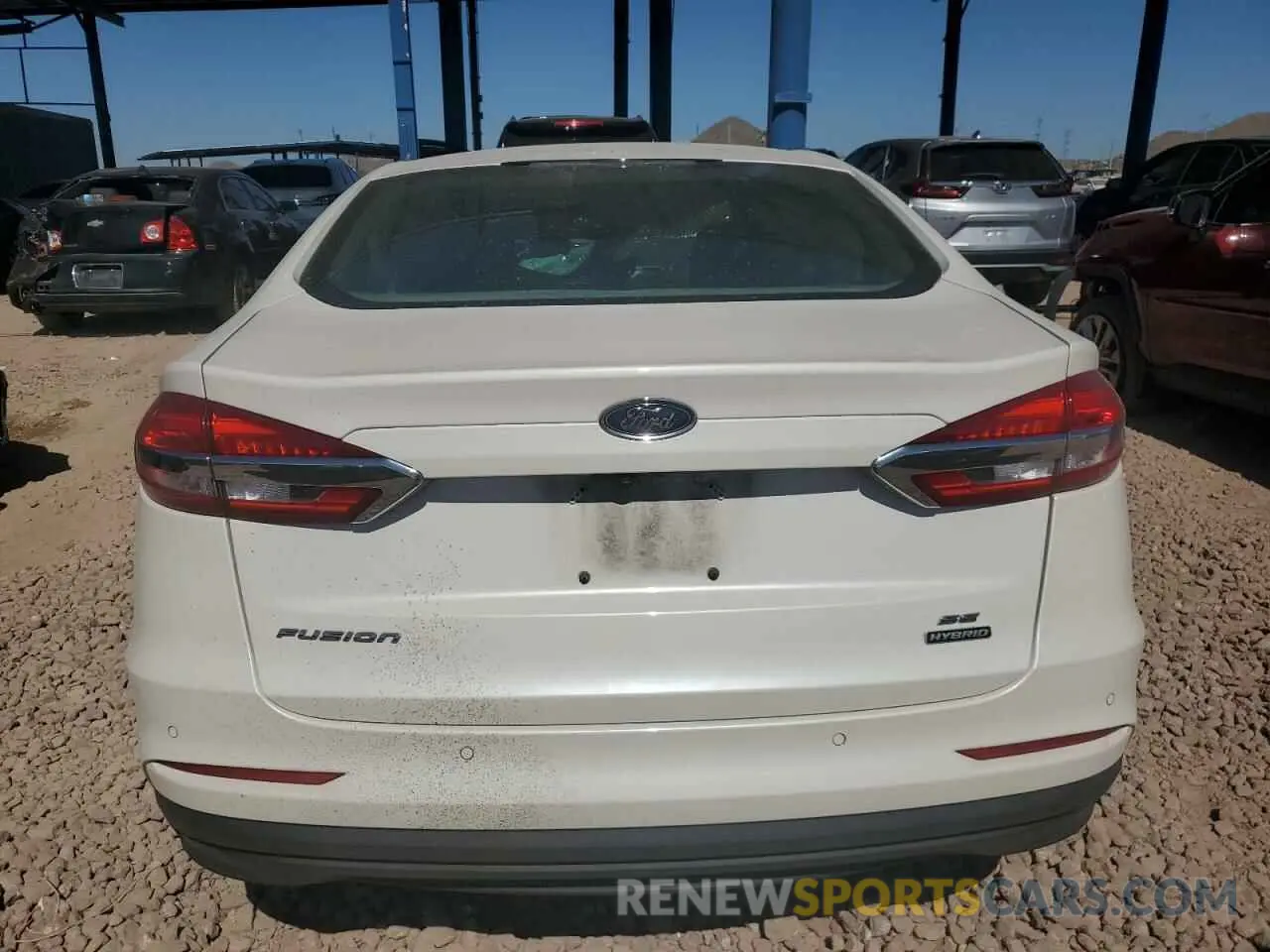 6 Photograph of a damaged car 3FA6P0LU8LR259611 FORD FUSION 2020
