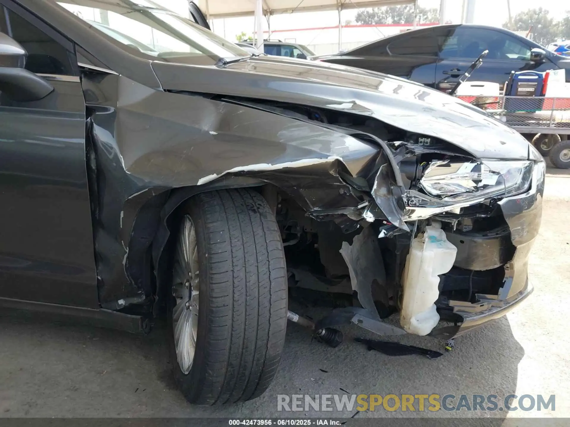 6 Photograph of a damaged car 3FA6P0LU9LR172008 FORD FUSION 2020