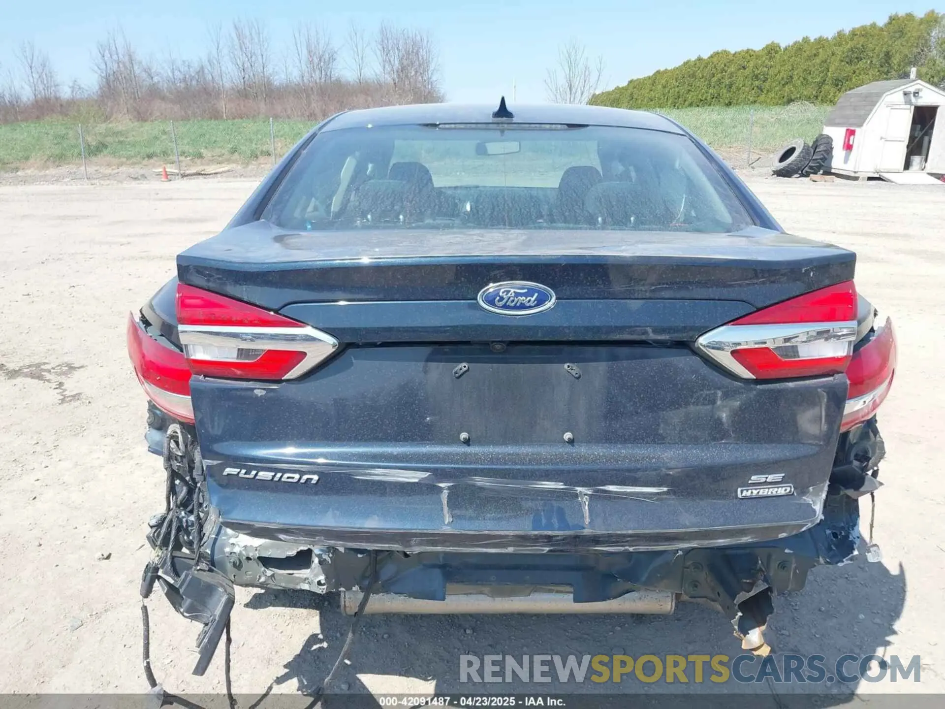 17 Photograph of a damaged car 3FA6P0LUXLR105191 FORD FUSION 2020
