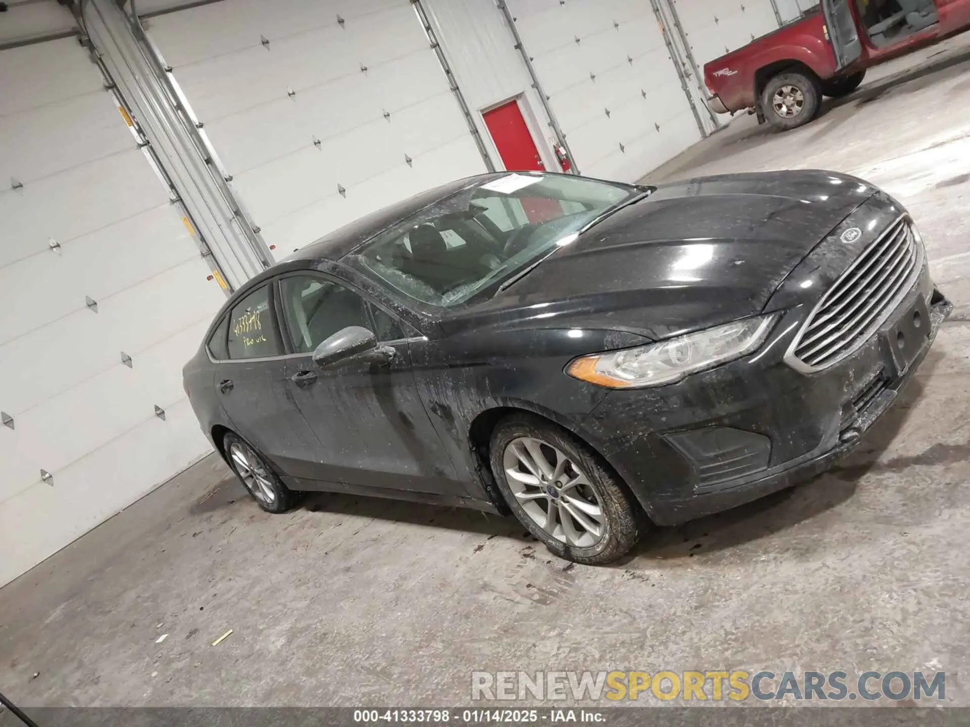 13 Photograph of a damaged car 3FA6P0LUXLR126879 FORD FUSION 2020