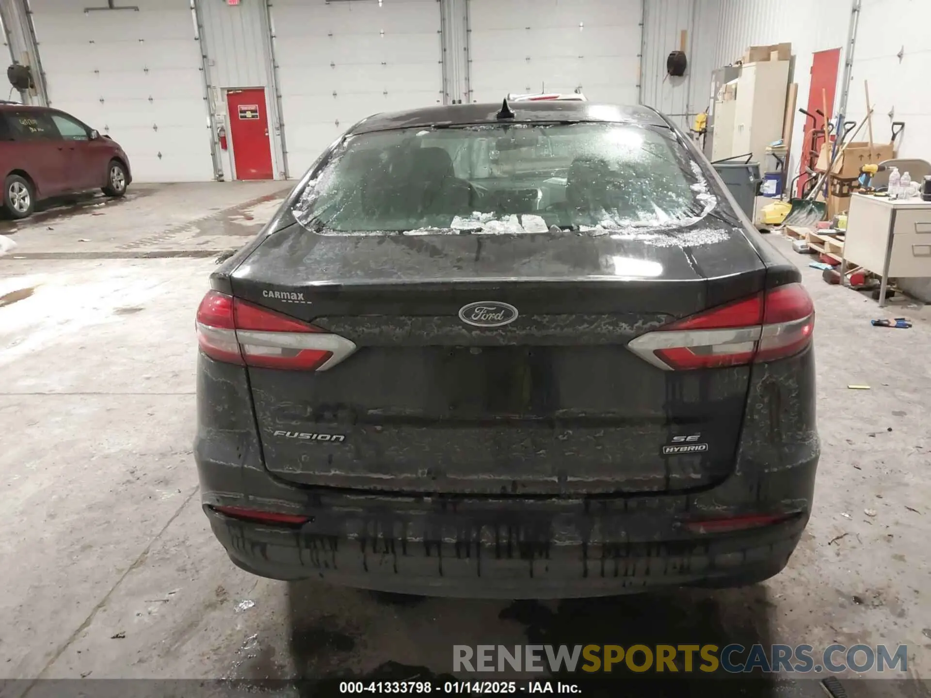 16 Photograph of a damaged car 3FA6P0LUXLR126879 FORD FUSION 2020