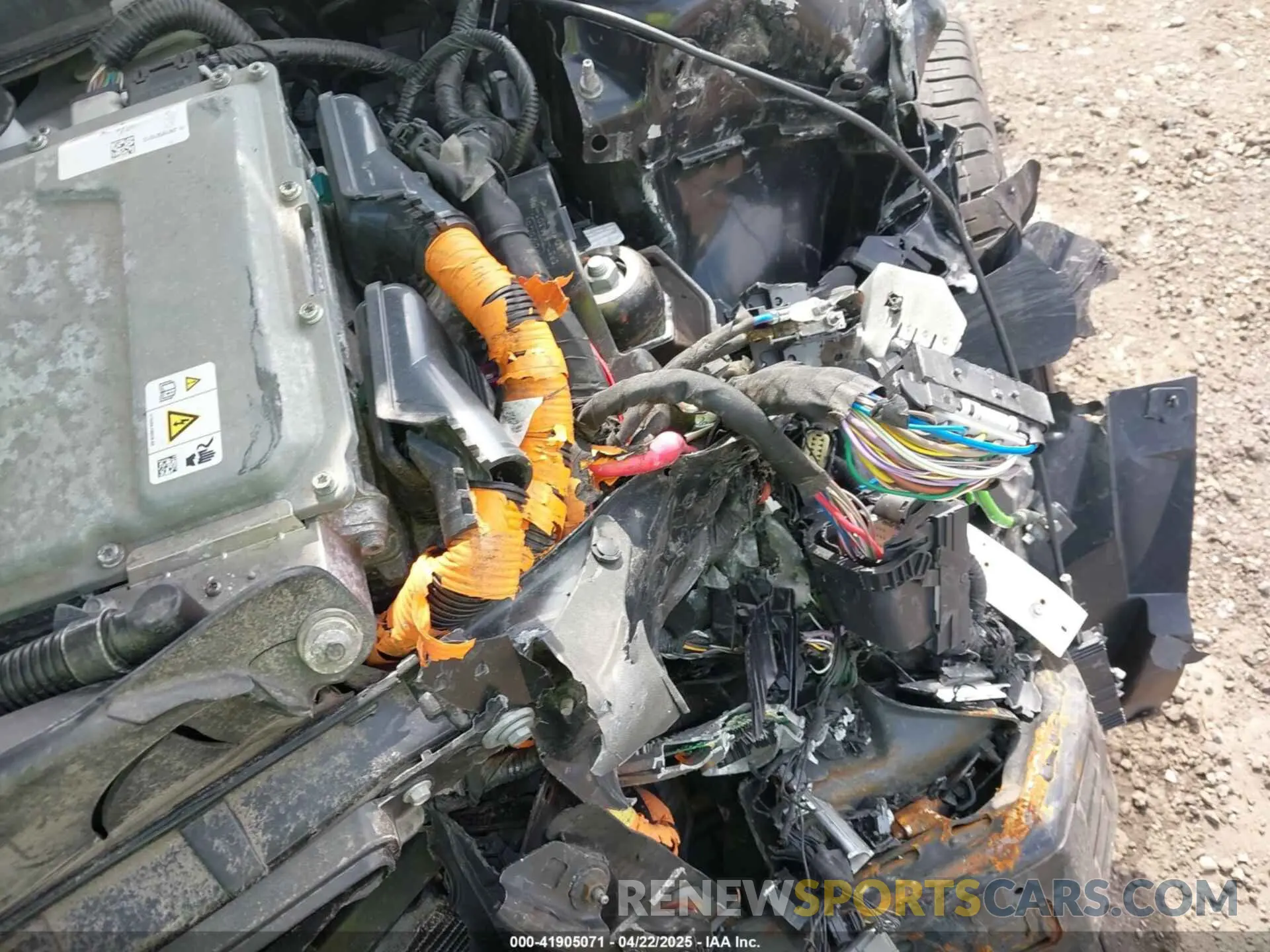 18 Photograph of a damaged car 3FA6P0MU0LR101410 FORD FUSION 2020