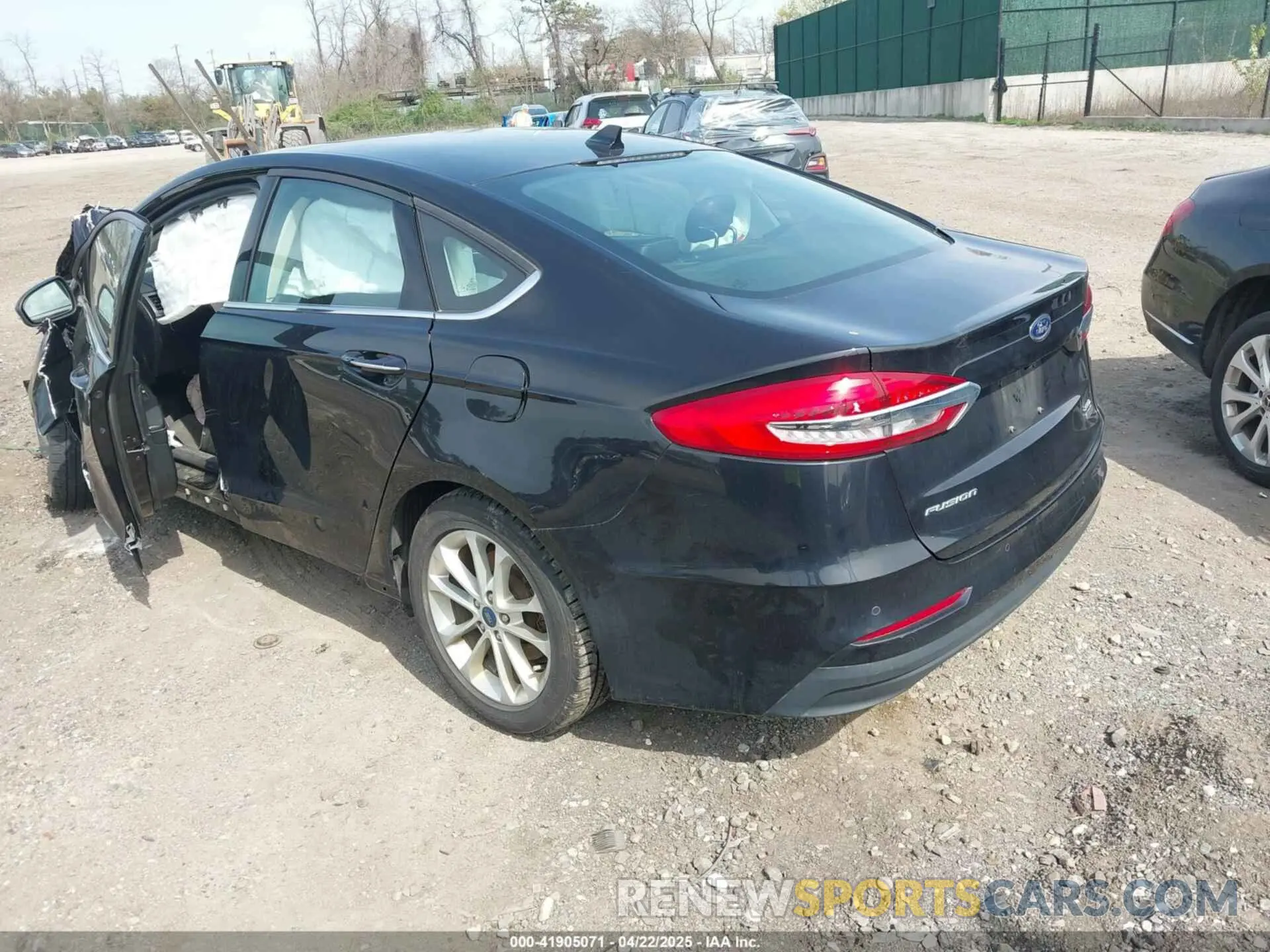 3 Photograph of a damaged car 3FA6P0MU0LR101410 FORD FUSION 2020