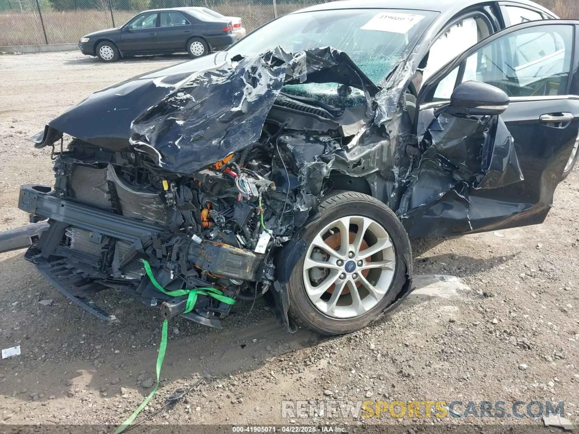 6 Photograph of a damaged car 3FA6P0MU0LR101410 FORD FUSION 2020