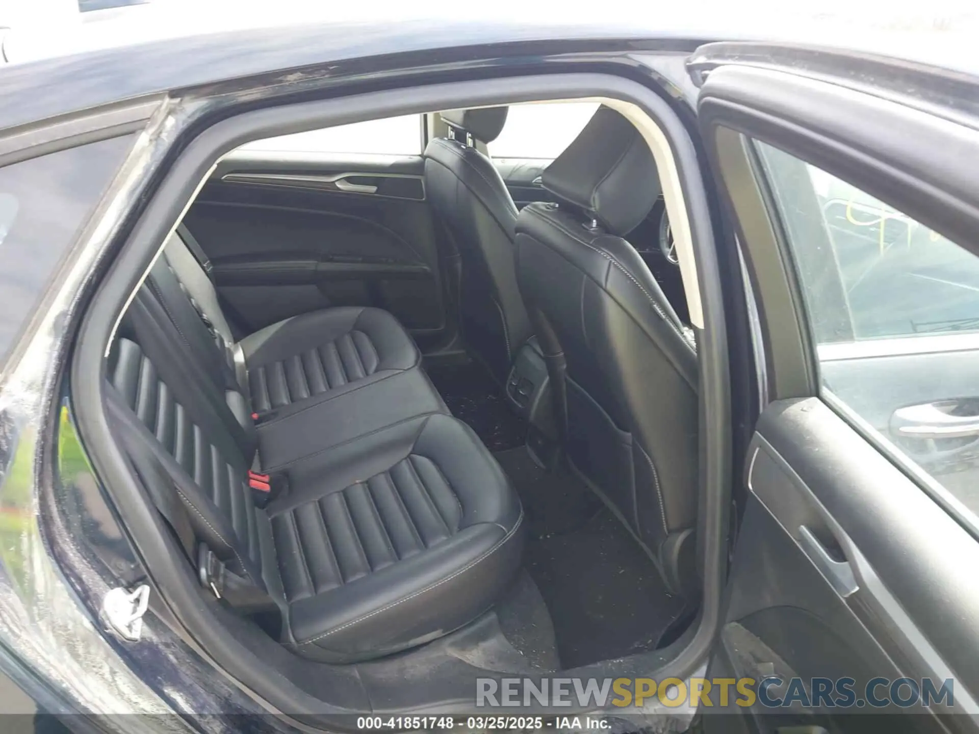 8 Photograph of a damaged car 3FA6P0MU1LR163382 FORD FUSION 2020