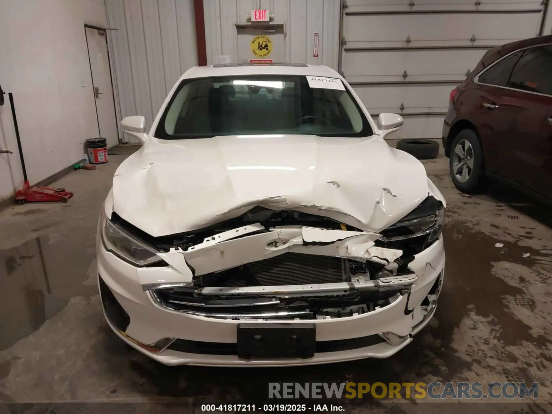 13 Photograph of a damaged car 3FA6P0MU2LR188985 FORD FUSION 2020