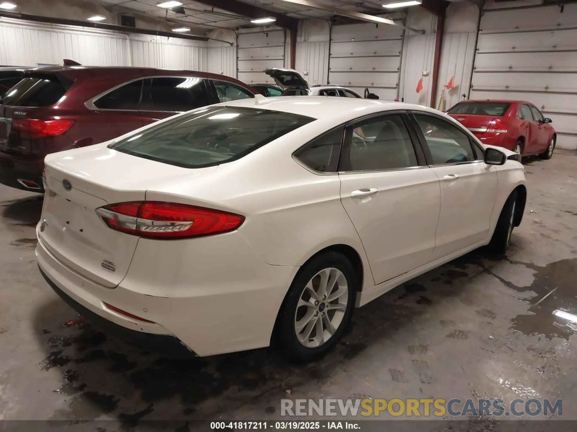4 Photograph of a damaged car 3FA6P0MU2LR188985 FORD FUSION 2020