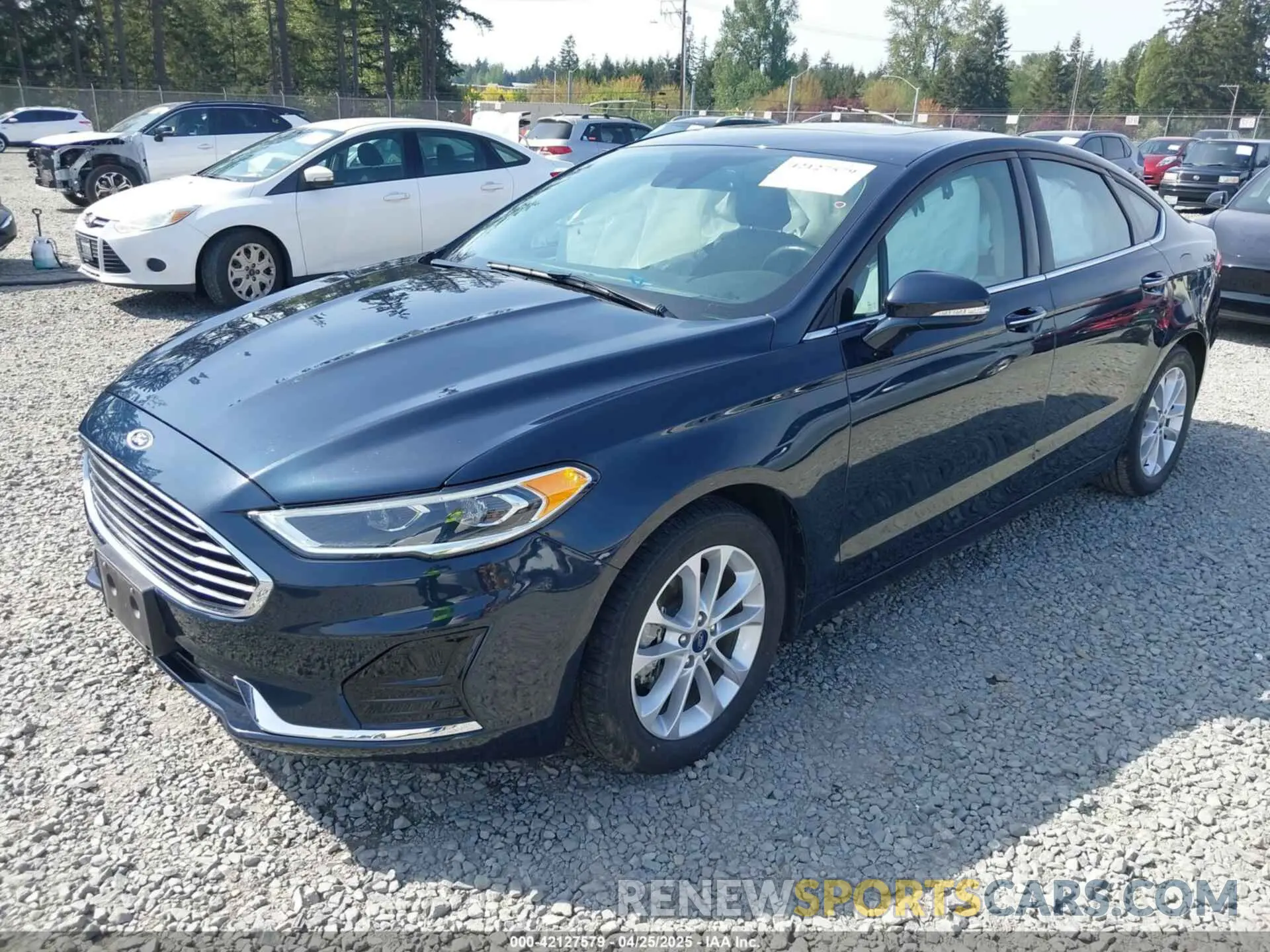 2 Photograph of a damaged car 3FA6P0MU3LR115060 FORD FUSION 2020