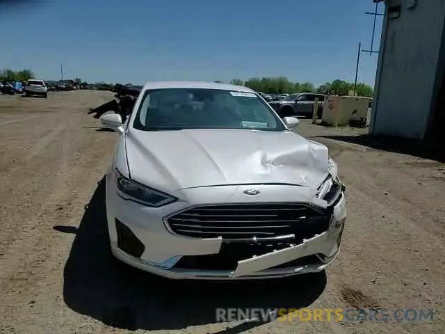 13 Photograph of a damaged car 3FA6P0MU3LR187540 FORD FUSION 2020