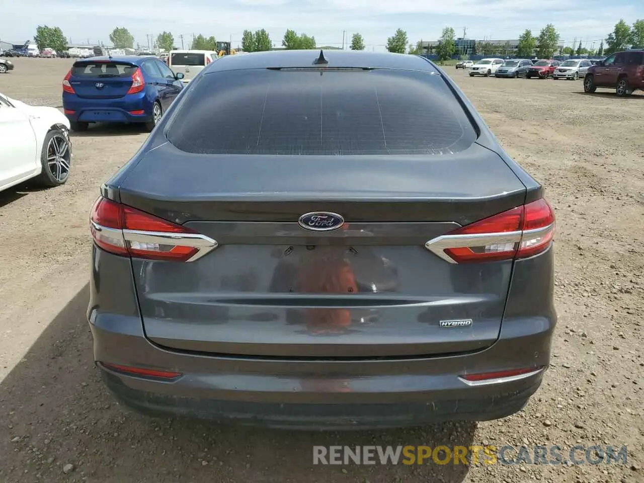 6 Photograph of a damaged car 3FA6P0MU6LR100312 FORD FUSION 2020