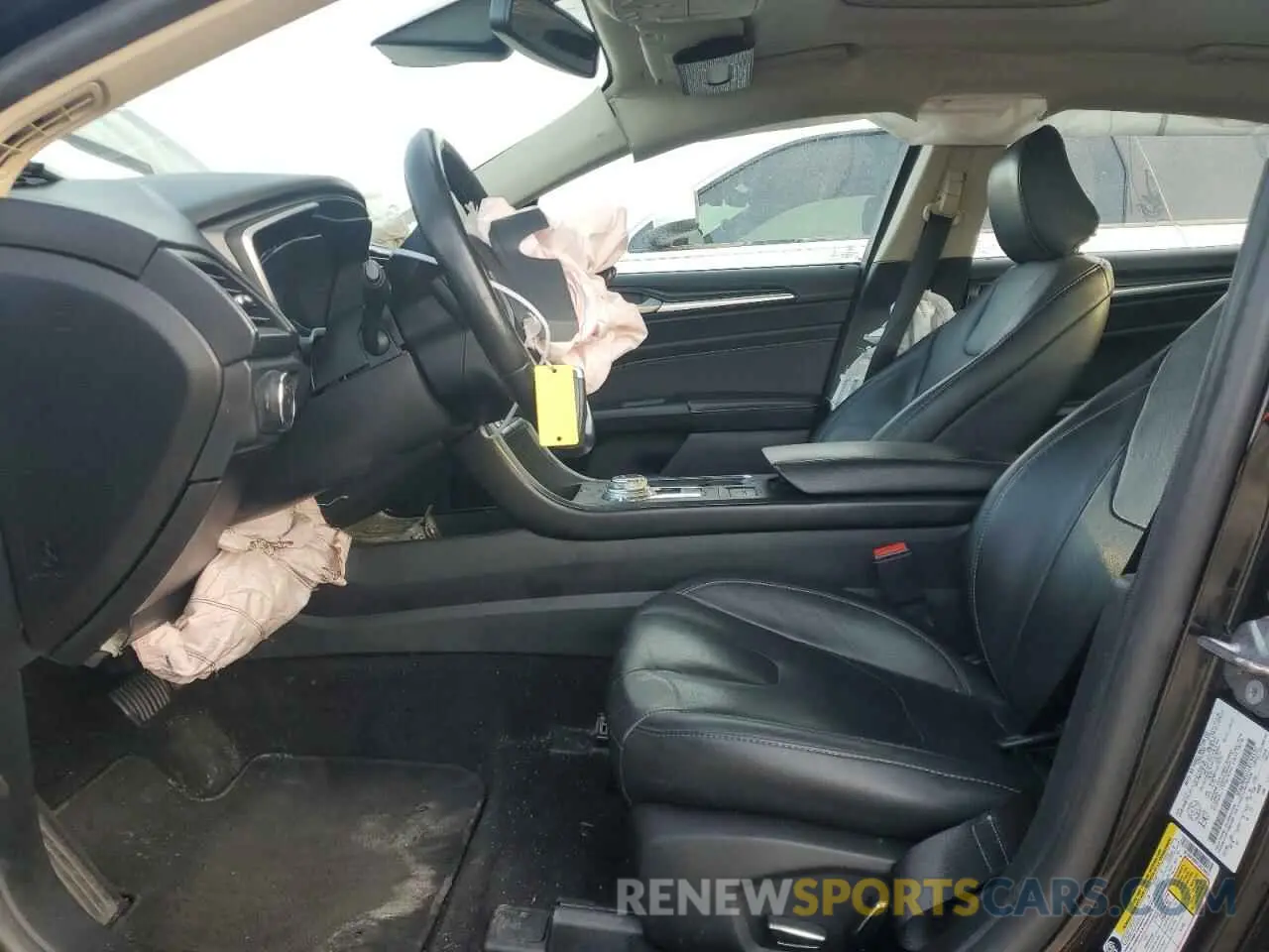 7 Photograph of a damaged car 3FA6P0RU1LR139527 FORD FUSION 2020